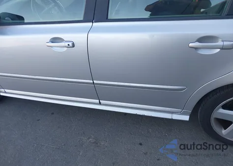 2005 Volvo S40 T5 из США, поврежденный, VIN YV1MS682452084088